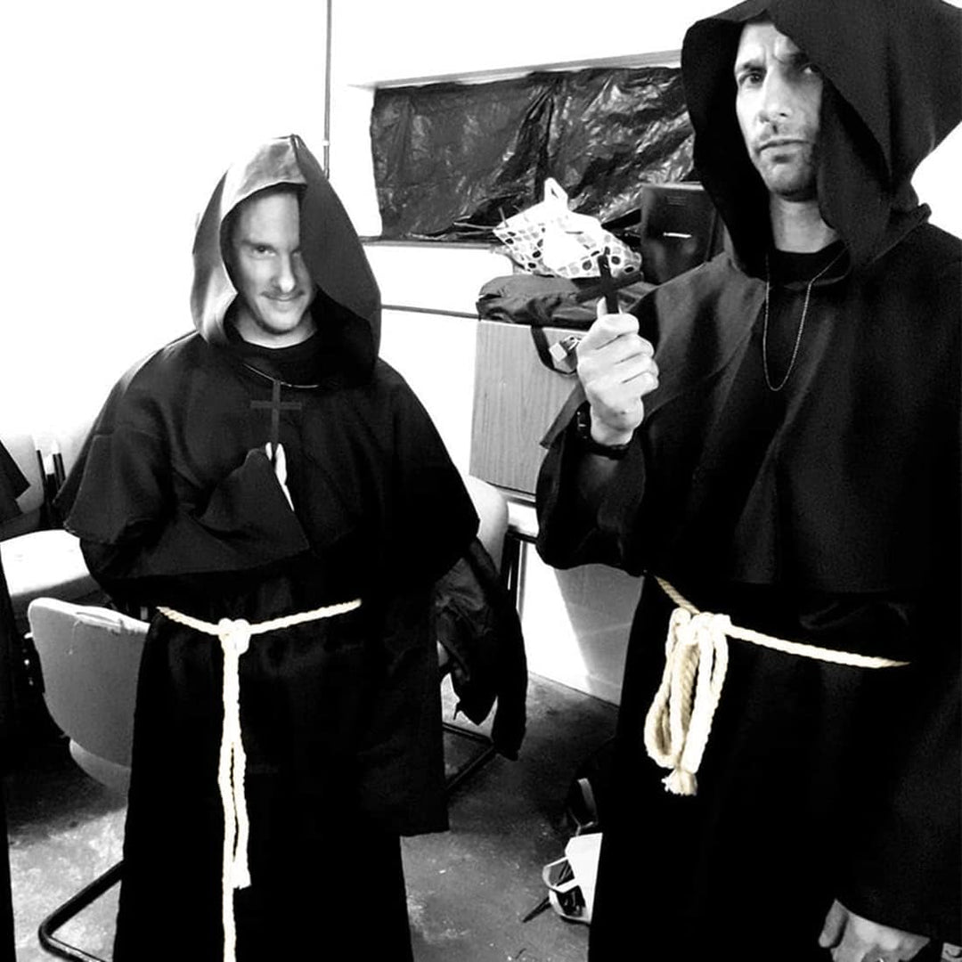 Wishstar Mönch Robe, XL Mittelalterliche Renaissance Robe, Kostüm Mönch mit Kapuze und Kordel, Schwa