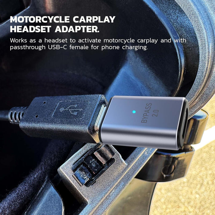 MaedHawk Bypass 2.0 Motorrad CarPlay Bluetooth 5.4 Headset Adapter mit Passthrough-USB-C-Ladeanschlu