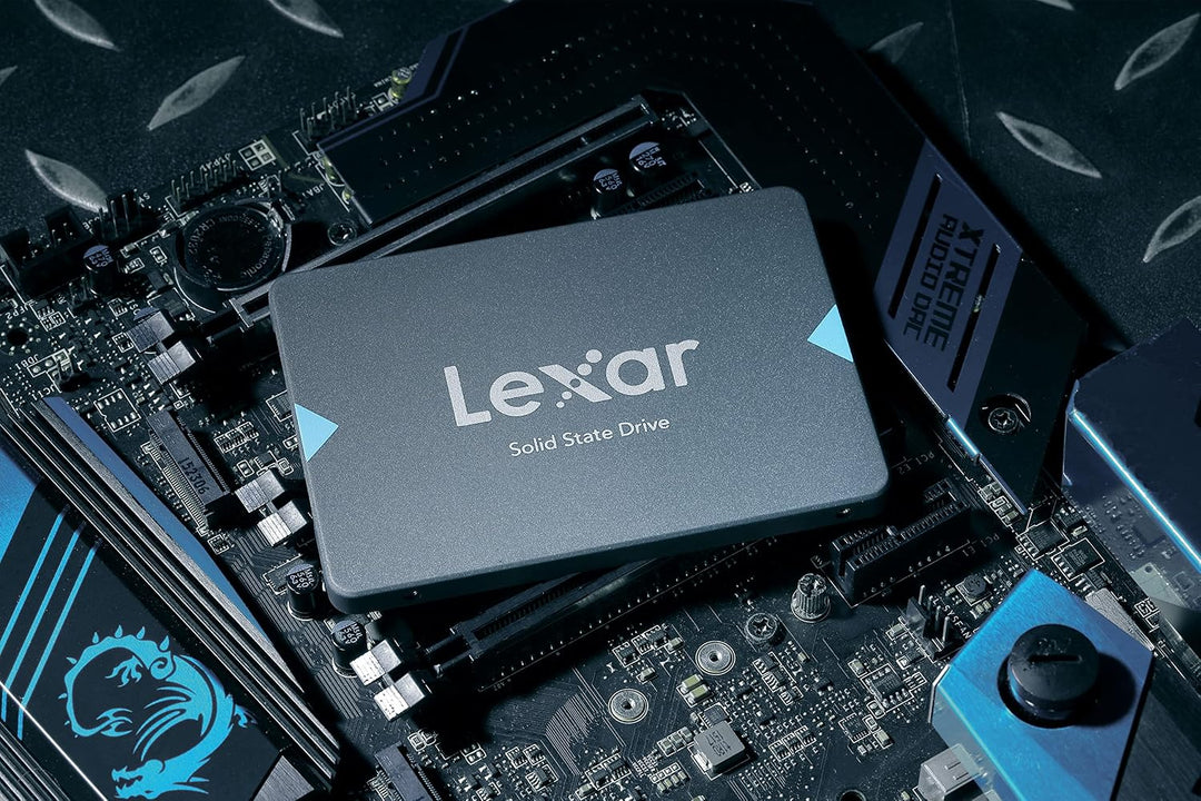 Lexar NQ100 2,5 Zoll SATA III (6 Gb/s) 240 GB SSD, bis zu 550 MB/s Lesen Solid-State-Laufwerk, Inter