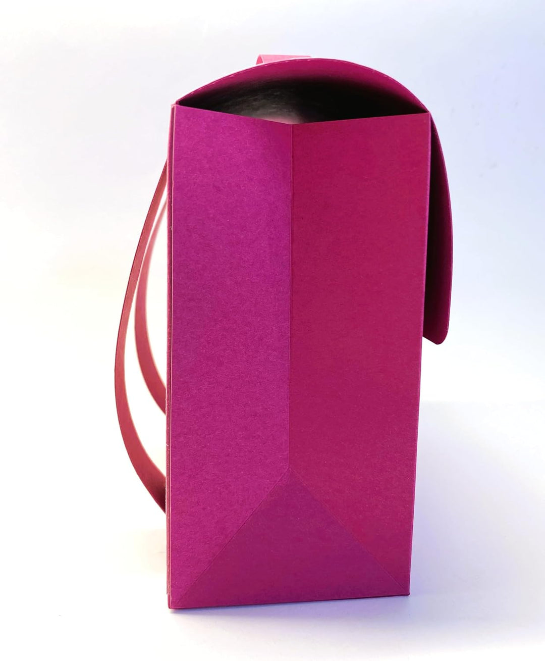 Schulranzen aus Karton 14,5 x 16 x 7,5 cm