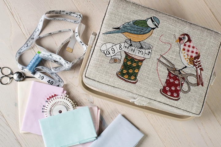 Hobby Gift Medium Näh-Aufbewahrungsbox, Holz/Stoff, Gestickte Vögel auf Spule, Gestickte Vögel auf S