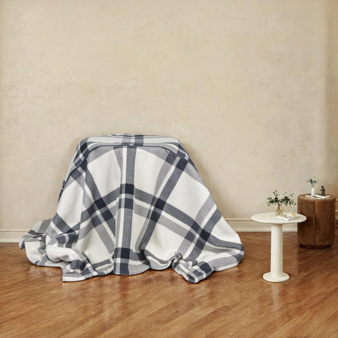 SIVENKE Tragbare Decke Kompaktes Kissen 2-in-1-Schossdecke Damen Poncho Fleece mit Knopf Karierte Ta