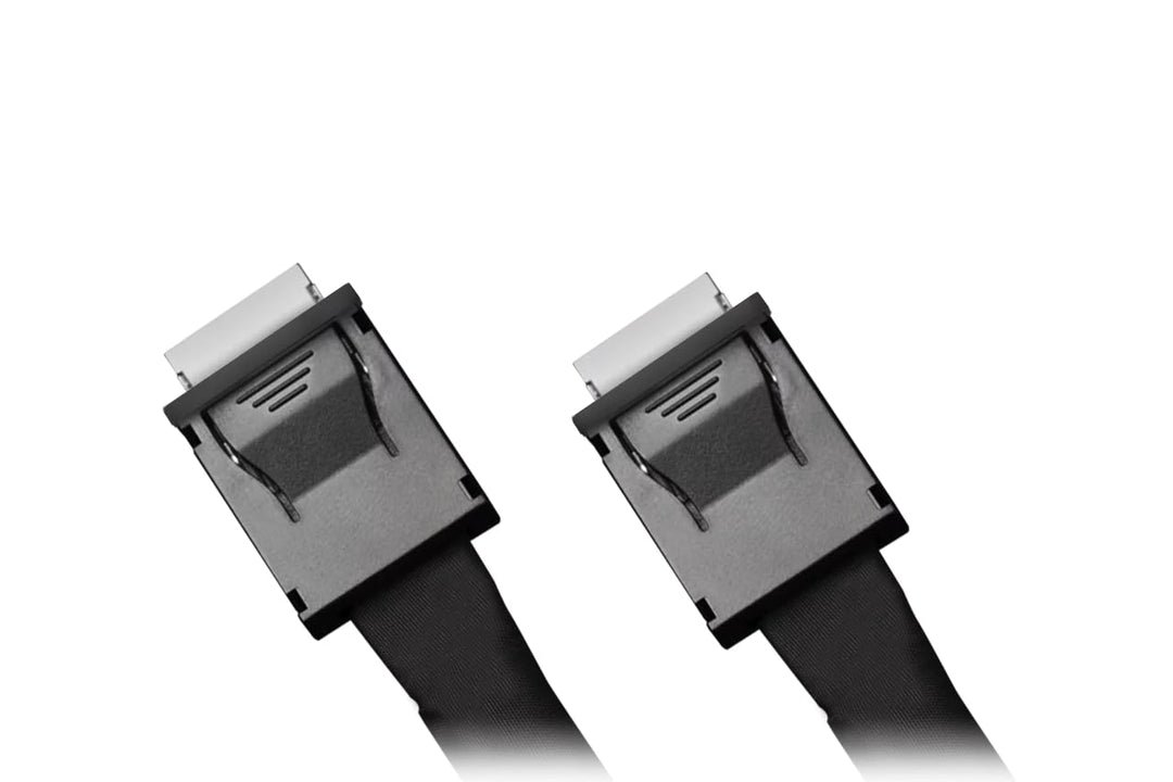 ICY DOCK MB302L-B Datenkabel - 1x MCIO SFF-TA-1016 8i zu 2x OCuLink SFF-8611 4i Länge 50cm 1x MCIO 8