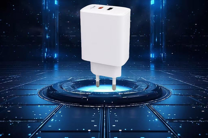 revolt Steckdose: 2er-Set 2-Port-USB-Netzteile, USB-C PD 65 W, USB-A QC 18 W, GaN (Netzteil Tablet,