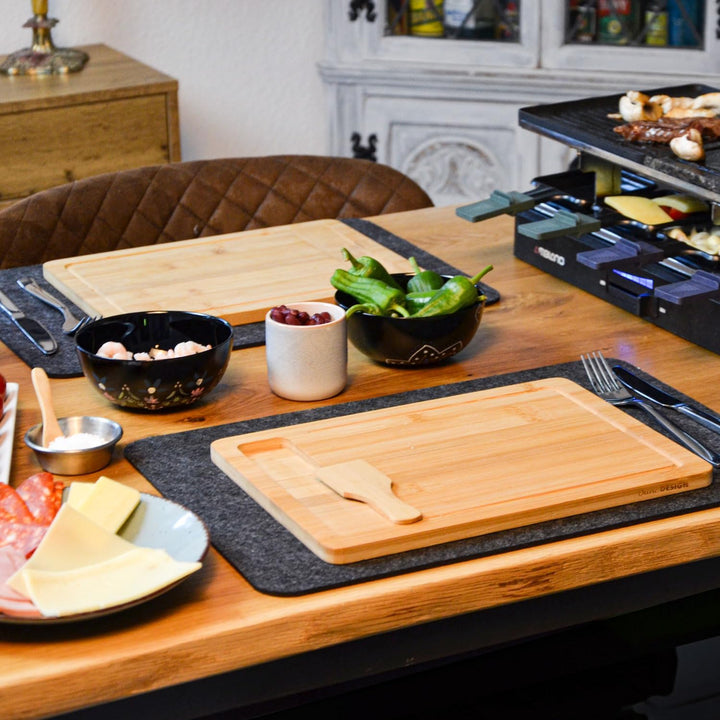 DuneDesign 6 Personen Raclette Teller Set mit Spachtel - 30x22 Raclette Brettchen Holz Spatel - Racl