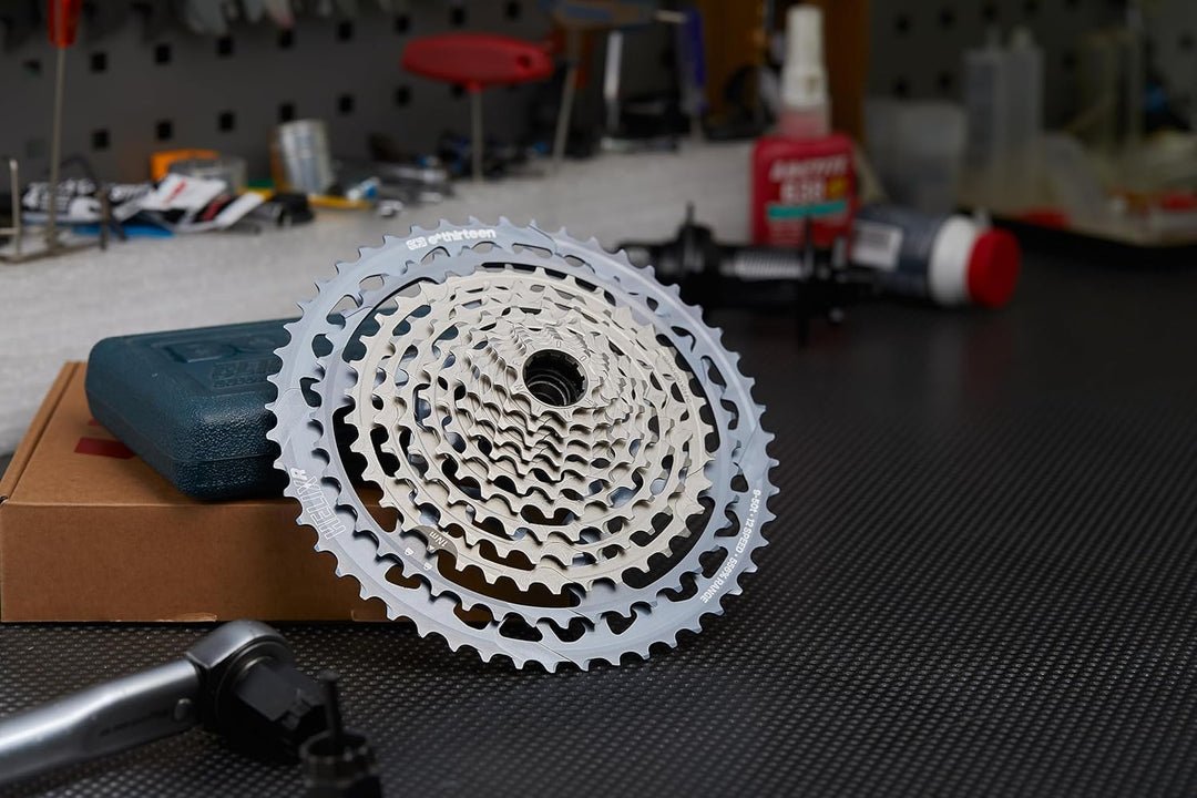 Helix Race Kassette – 9–50 Zähne – 12 V – Nickelgrau