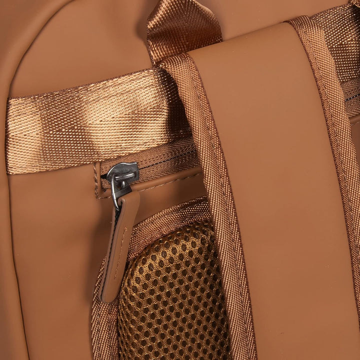 New Rebels Unisex Milwaukee Rucksack (1er Pack) M Cognac, M Cognac