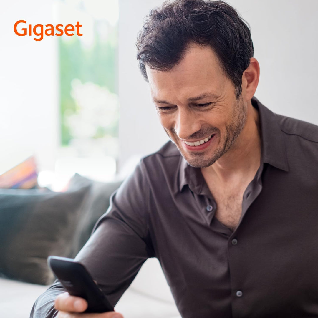 Gigaset AS690A Quattro - 4 Schnurlose DECT-Telefone mit Anrufbeantworter - gut lesbarem kontrast Dis