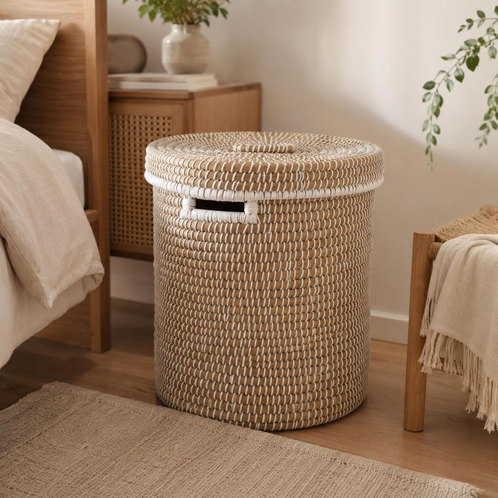 Decorasian Wäschekorb mit Deckel aus Seegras – Bast Wäschesammler geflochten, rund &amp; gross – 4er Set
