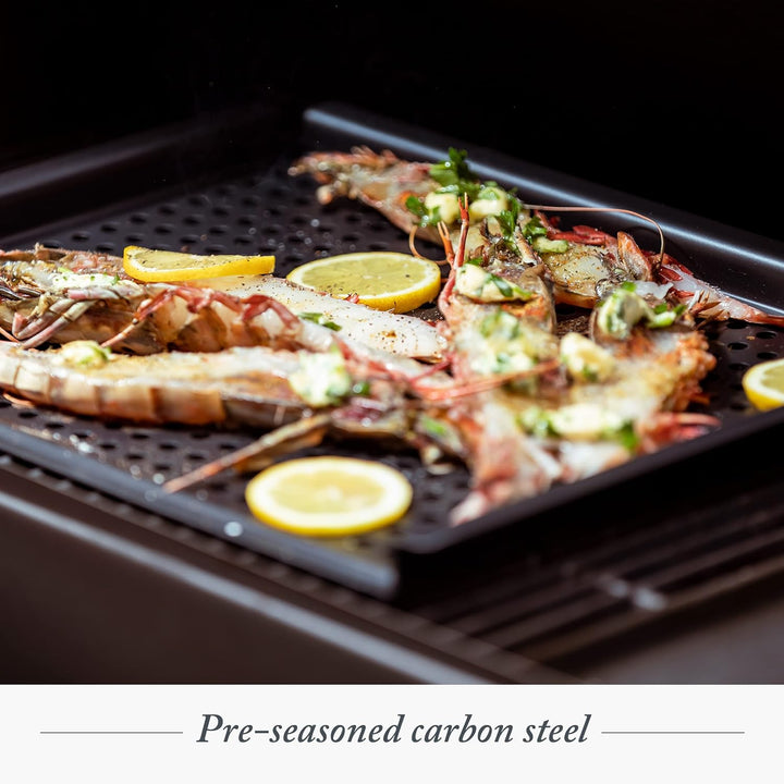Merten &amp; Storck Carbon Steel BBQ-Bratpfanne aus Carbonstahl, 43,5 x 32,5 cm, Perforation für Öl- und