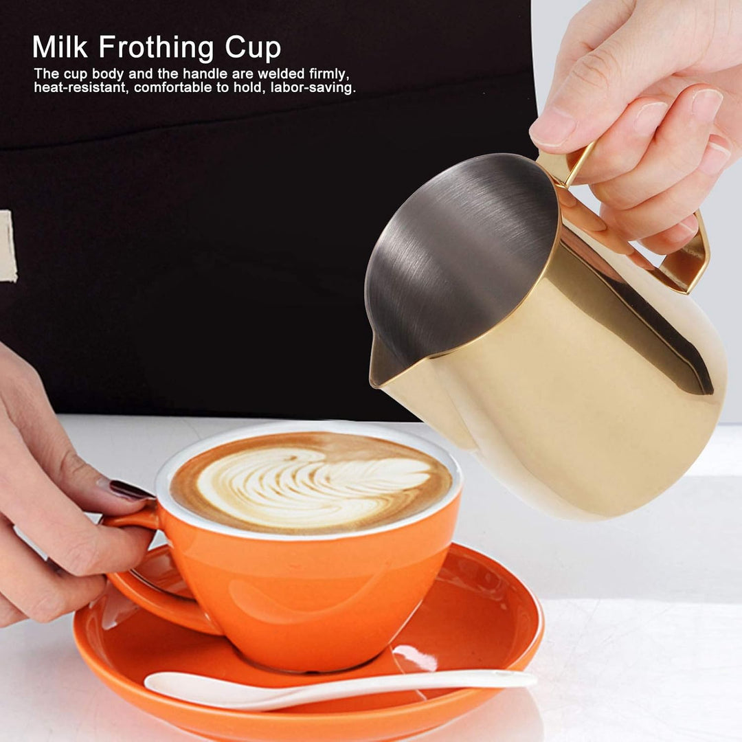 600ml Milchkännchen Golden Milchkanne aus Edelstahl Milk Pitcher Handheld Edelstahl Aufschäumkännche