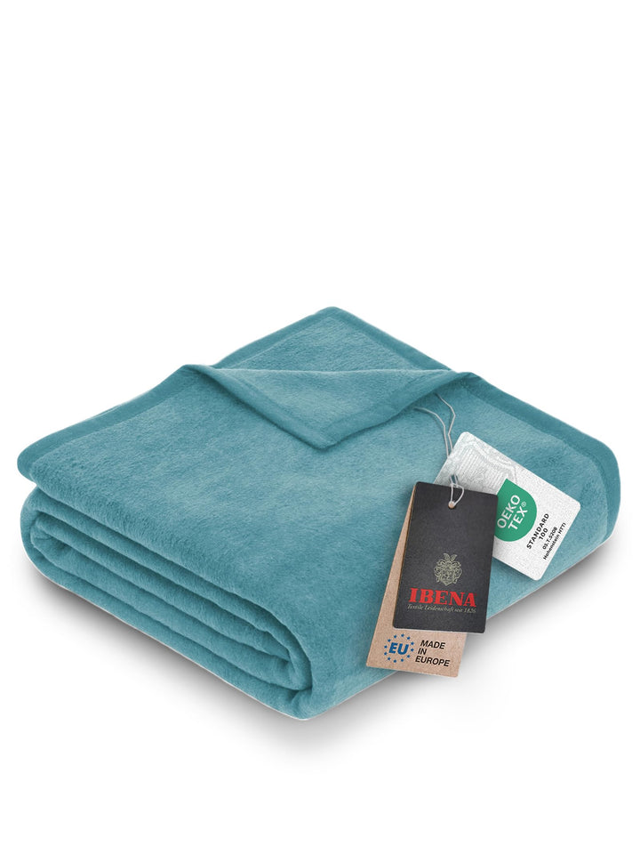 IBENA Porto Kuscheldecke 150 x 200 cm – Kuscheldecke Helltürkis, Wohnzimmerdecke, Baumwollmischung,