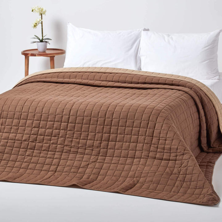 Homescapes Gesteppte Tagesdecke, braun/beige, Bettüberwurf aus 100% Baumwolle, Wendetagesdecke, 230