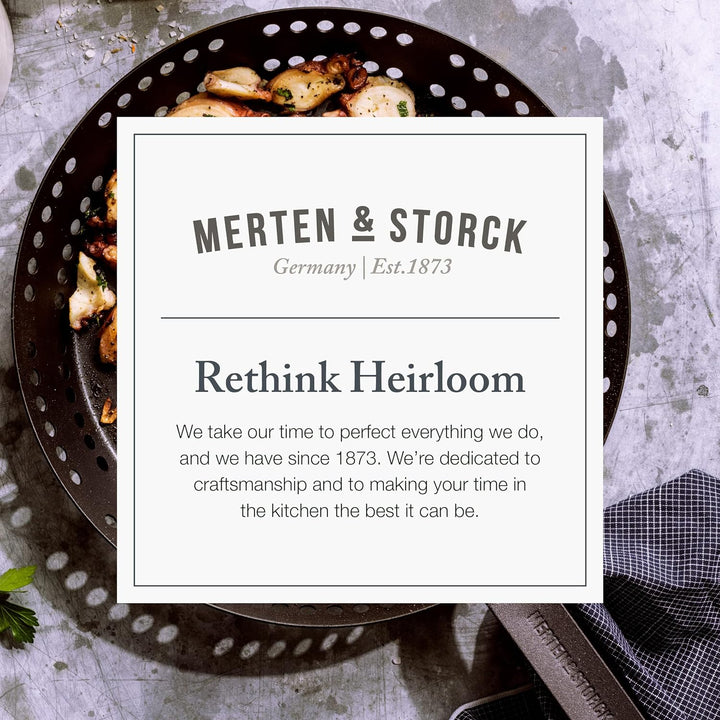 Merten &amp; Storck Carbon Steel BBQ-Bratpfanne aus Carbonstahl, 43,5 x 32,5 cm, Perforation für Öl- und