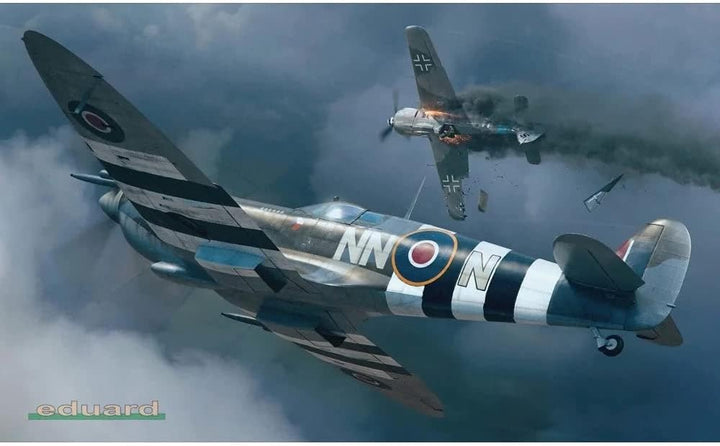 Eduard EDK84183 Kit 1:48 Weekend-Spitfire Mk.IXc Modell, geformte Farbe