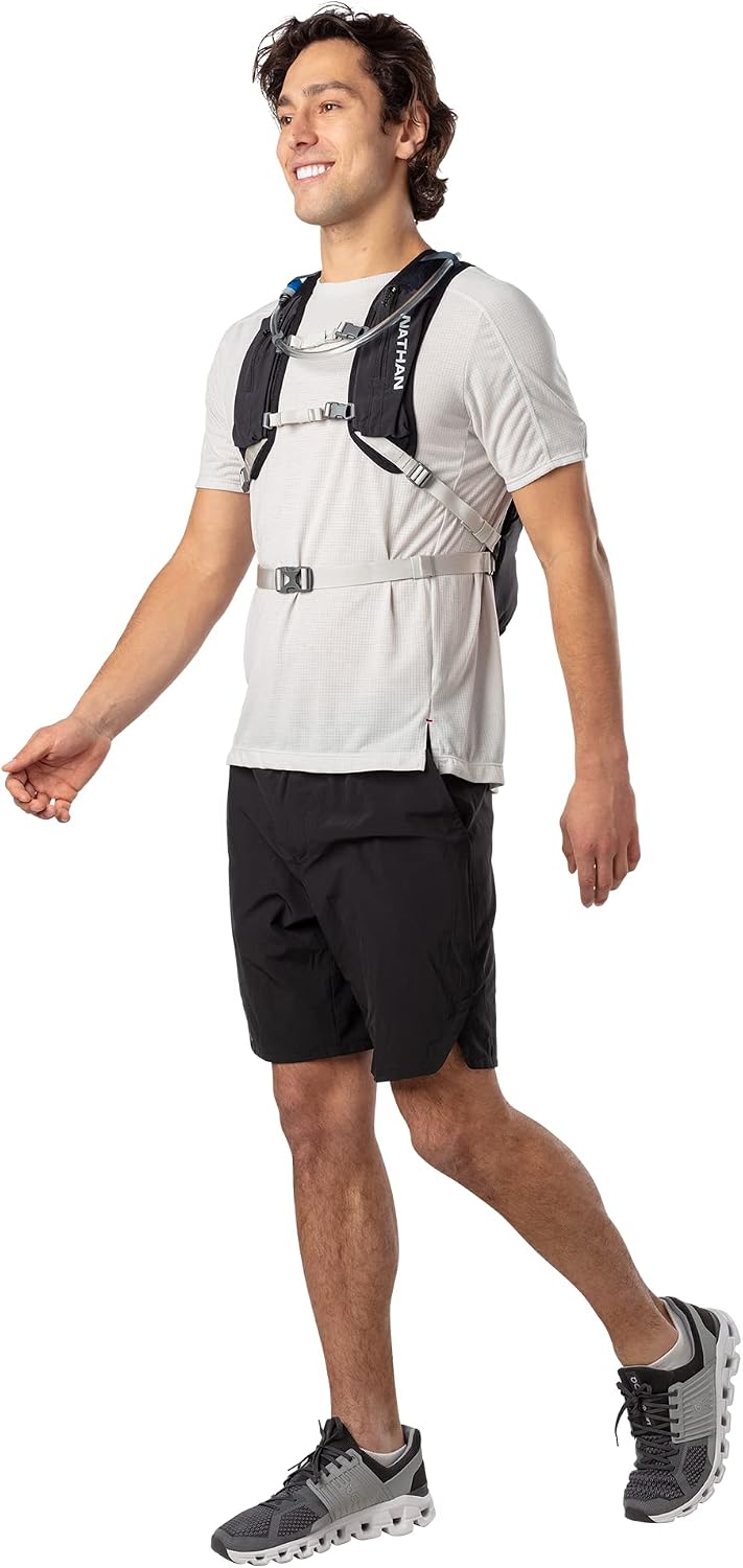 Nathan Crossover Hydration Pack Schwarz/Vapor Grey Einheitsgrösse, Schwarz/Vapor Grey Einheitsgrösse