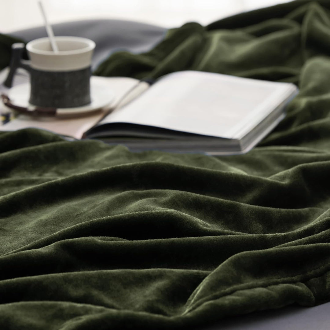 BEDSURE Kuscheldecke Flauschig Decke Fleecedecke - 220x240cm, Olivgrün Olivgrün 220 x 240 cm, Olivgr