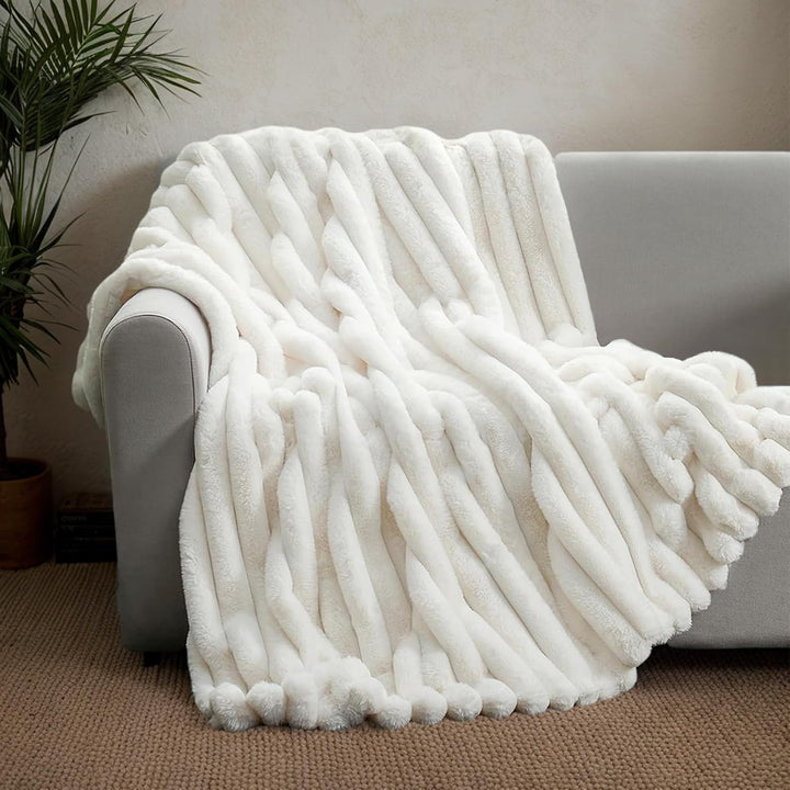 Kuscheldecke Kaninchen Plüsch Decke Super Soft Wohndecke Dick 540 G/M² Flanell Decke Couchdecke Warm