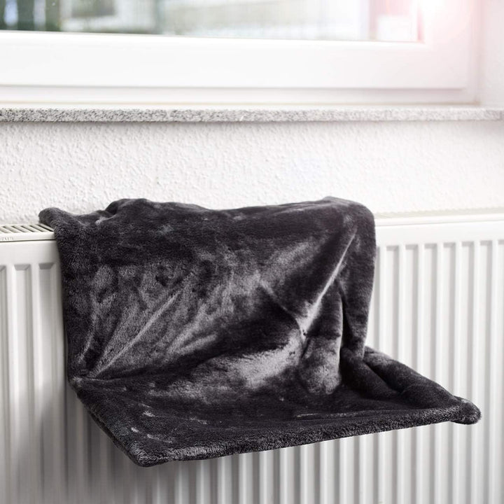 CanadianCat Company | Liegemulde für Katzen in schwarz ca. 45x26x31 cm Katzen Heizungs-Liege L