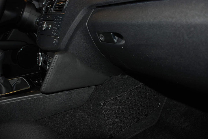 KUDA 091775 Halterung Kunstleder schwarz für Mercedes C-Klasse (W204/S204) ab 04/2007 bis 04/2010, 0