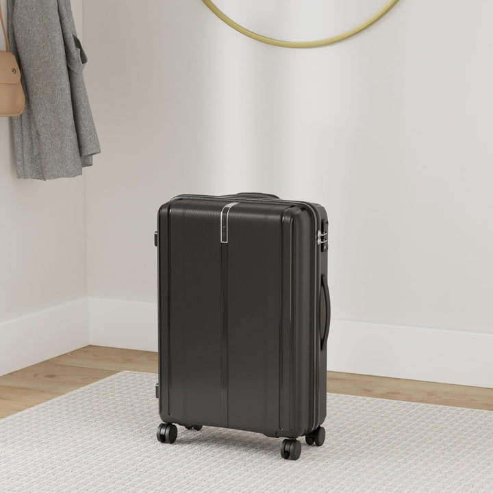 Travelite Vaka - 4-Rollen-Trolley 65 cm M black Schwarz, Schwarz