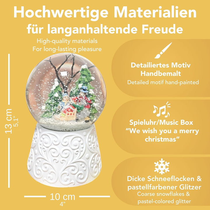 Schneekugel Weihnachten mit Musik | Winterspaziergang mit Familie | Sockel weiss Nostalgie | H: 14cm