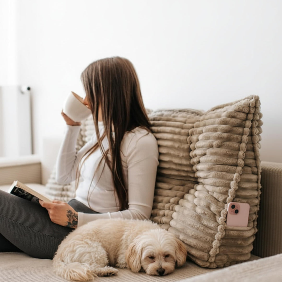 Gutekissen® Rückenkissen - Lesekissen für Bett und Sofa - Keilkissen - Rückenpolster für die Wand -