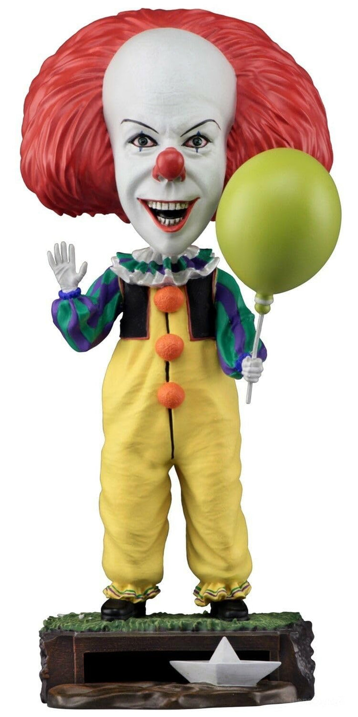 NECA - Pennywise Cabezon Headknocker Figur (NEC0NC45462)